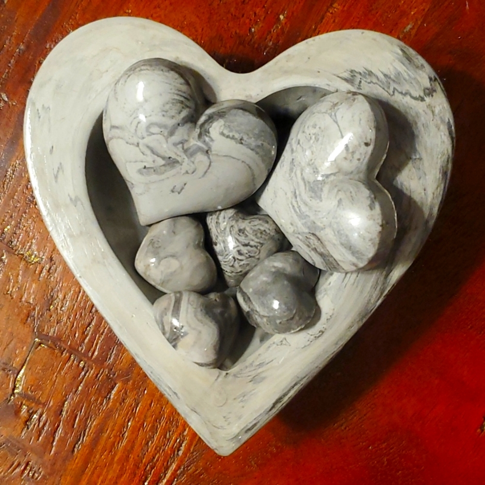 Resin Heart Bowl with More Hearts